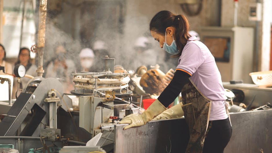 Minimum Order Quantities in Jewelry Manufacturing: A Complete Guide for Brands and Designers