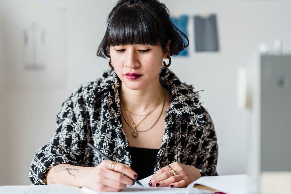 How to Start a Custom Jewelry Brand from Scratch: A Step-by-Step Guide for Aspiring Designers