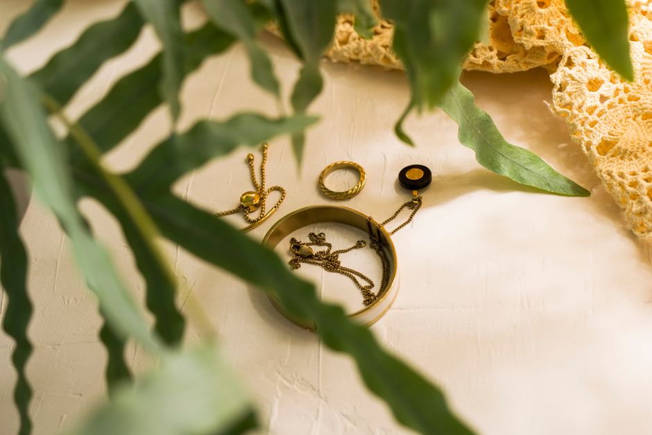 How to Photograph Jewelry for Your Portfolio: A Designer's Guide to Stunning Product Shots